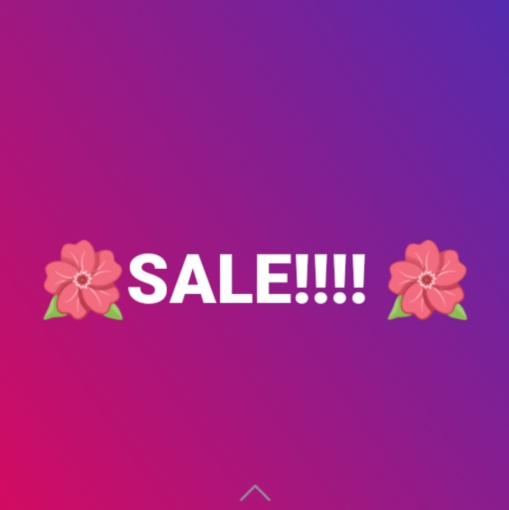 Pick 4 🌺🌺🌺🌺🌺 Bundle sale!